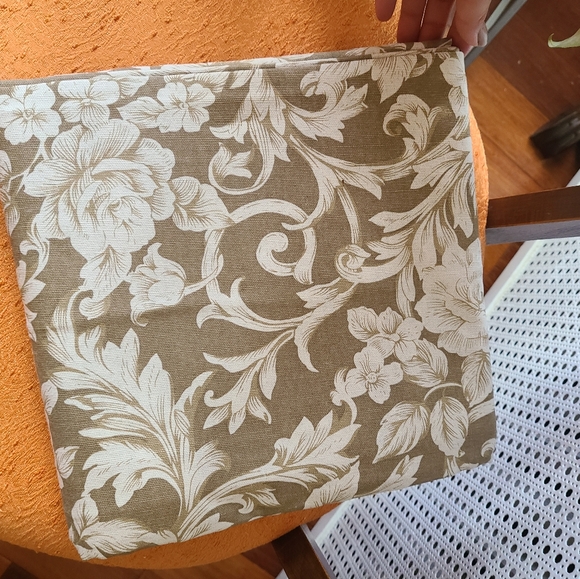 Dunlap Reversible Throw - Picture 3 of 5